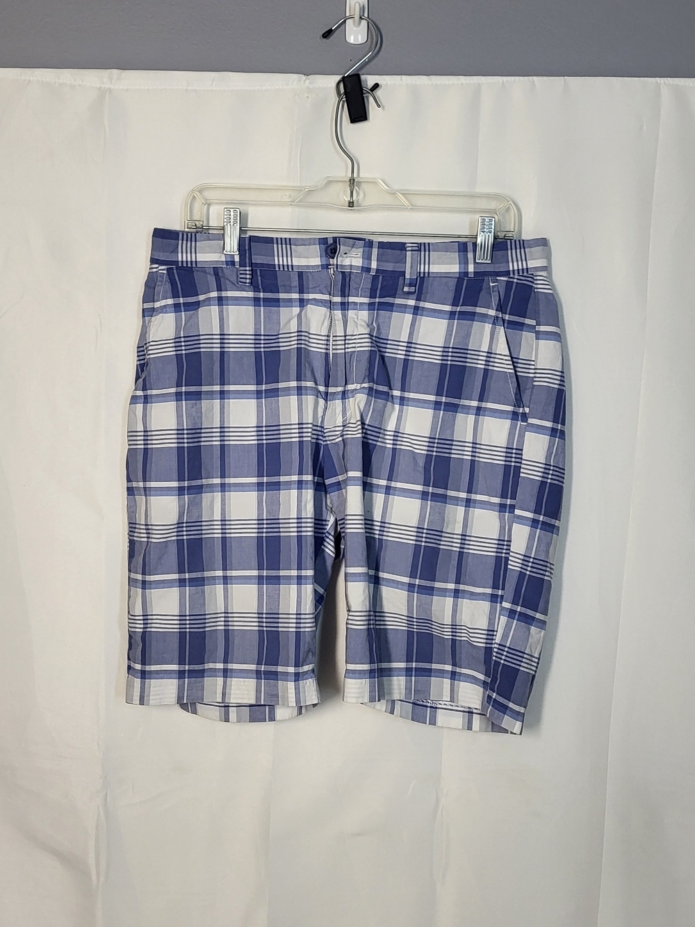 Nautica Blue and White Plaid Flat Front Shorts
